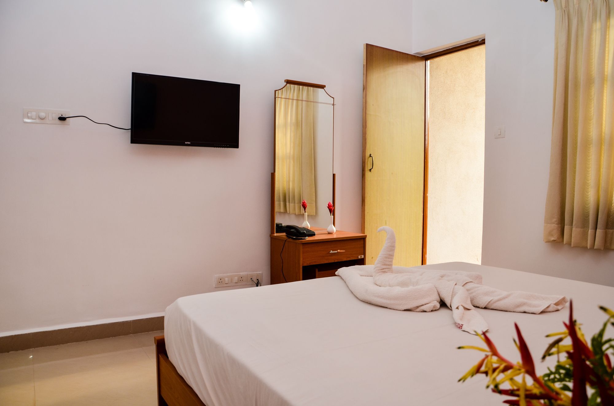 Super Hotel O The Goan Courtyard Colva Exterior foto